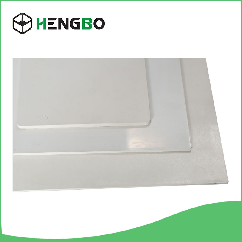 What are the advantages and disadvantages of PEEK board