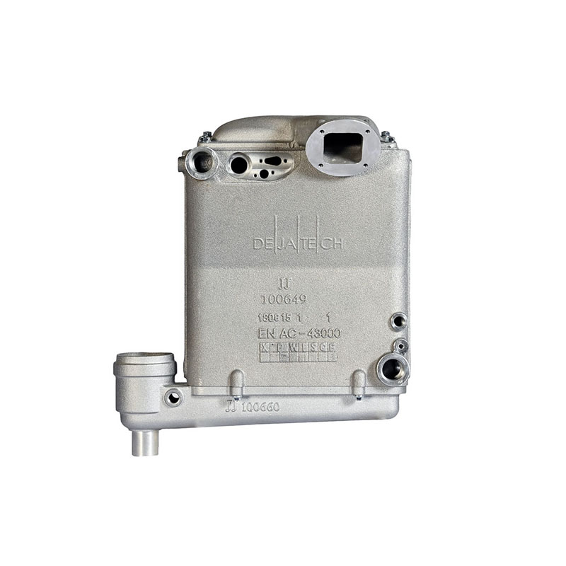 What is the difference between a heat exchanger and a heat transfer?